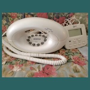 VTG Conair Metropolis Donut Push Button Landline Corded Phone w/Caller ID Unit